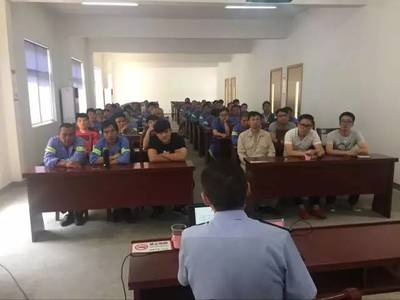 安全在線| 交警授課 駕駛員安全培訓_其它_網