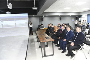 我校隆重舉行亞吉鐵路電力機(jī)車司機(jī)培訓(xùn)班開(kāi)班典禮